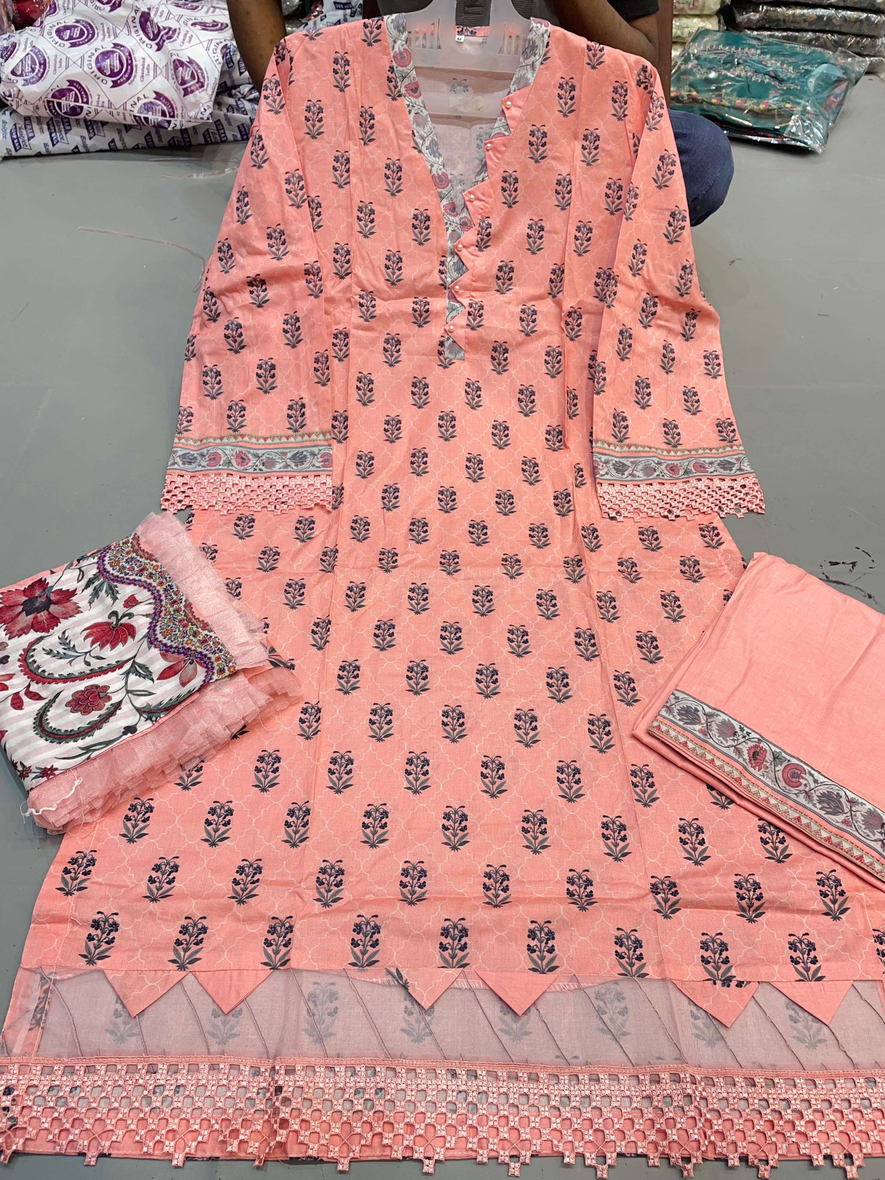 Mausummery lawn suits