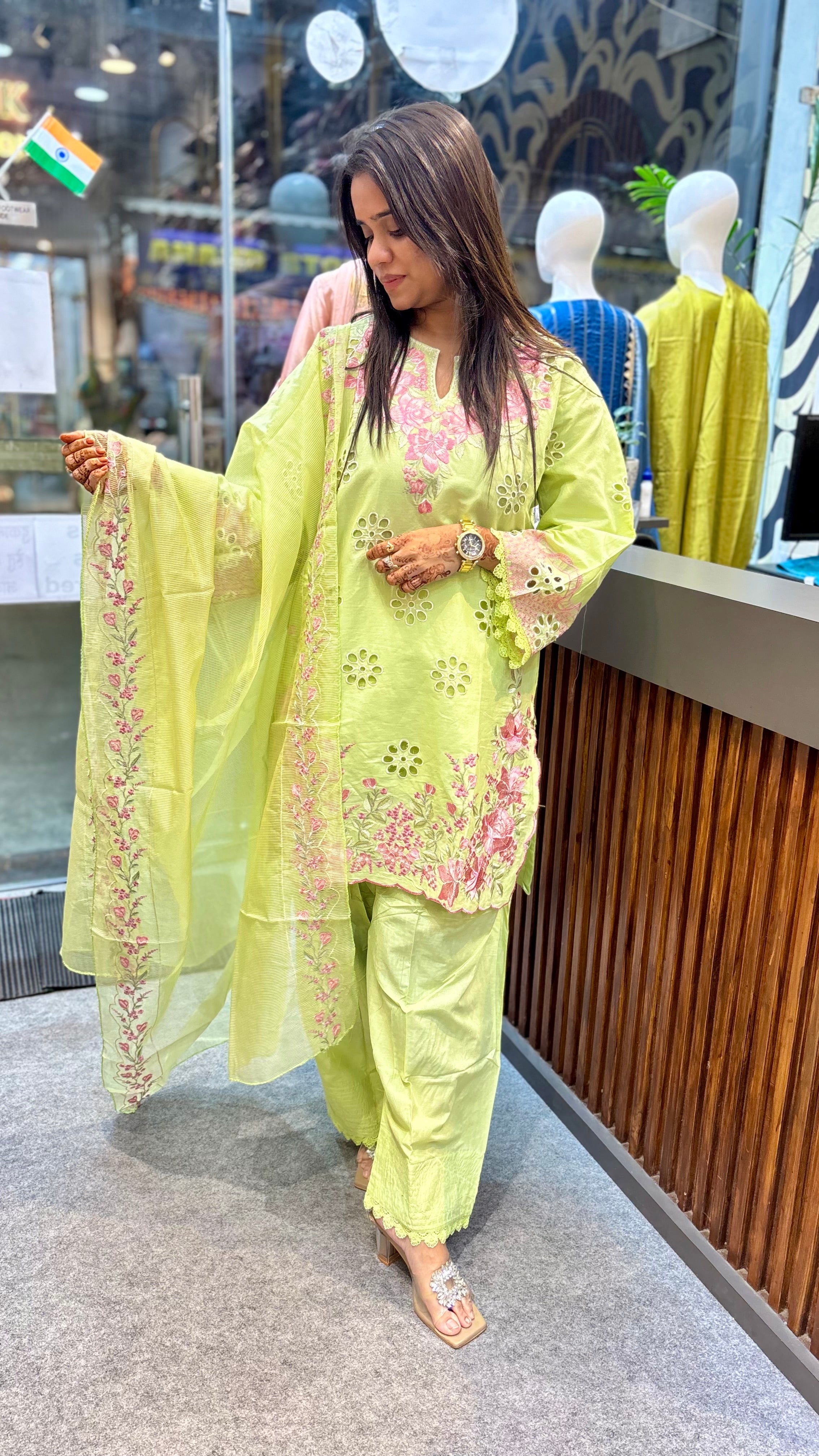 Pakistani embroidery suit with chickenkari work