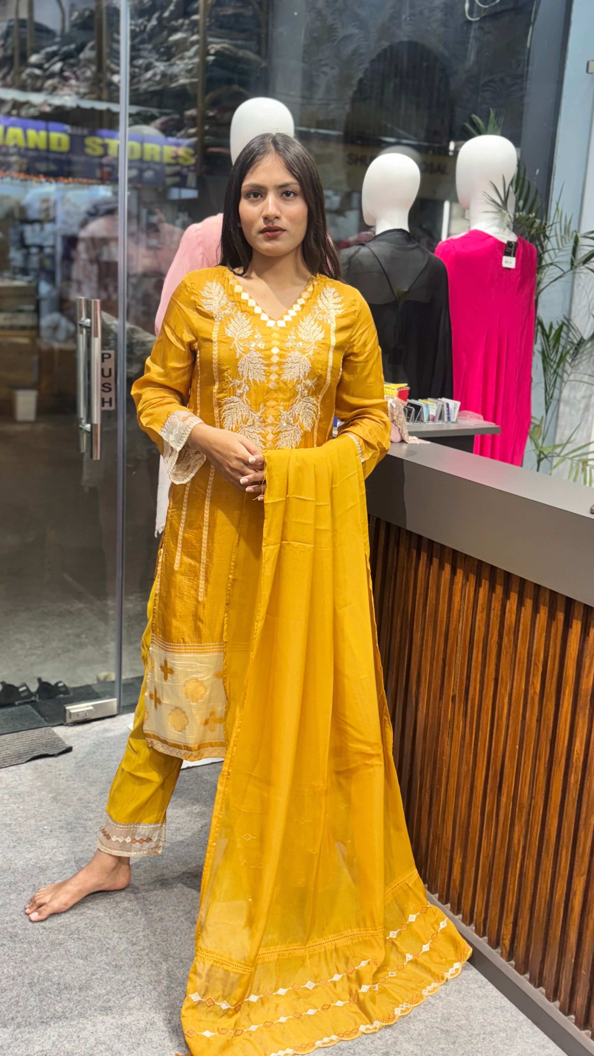 Sanj suit set