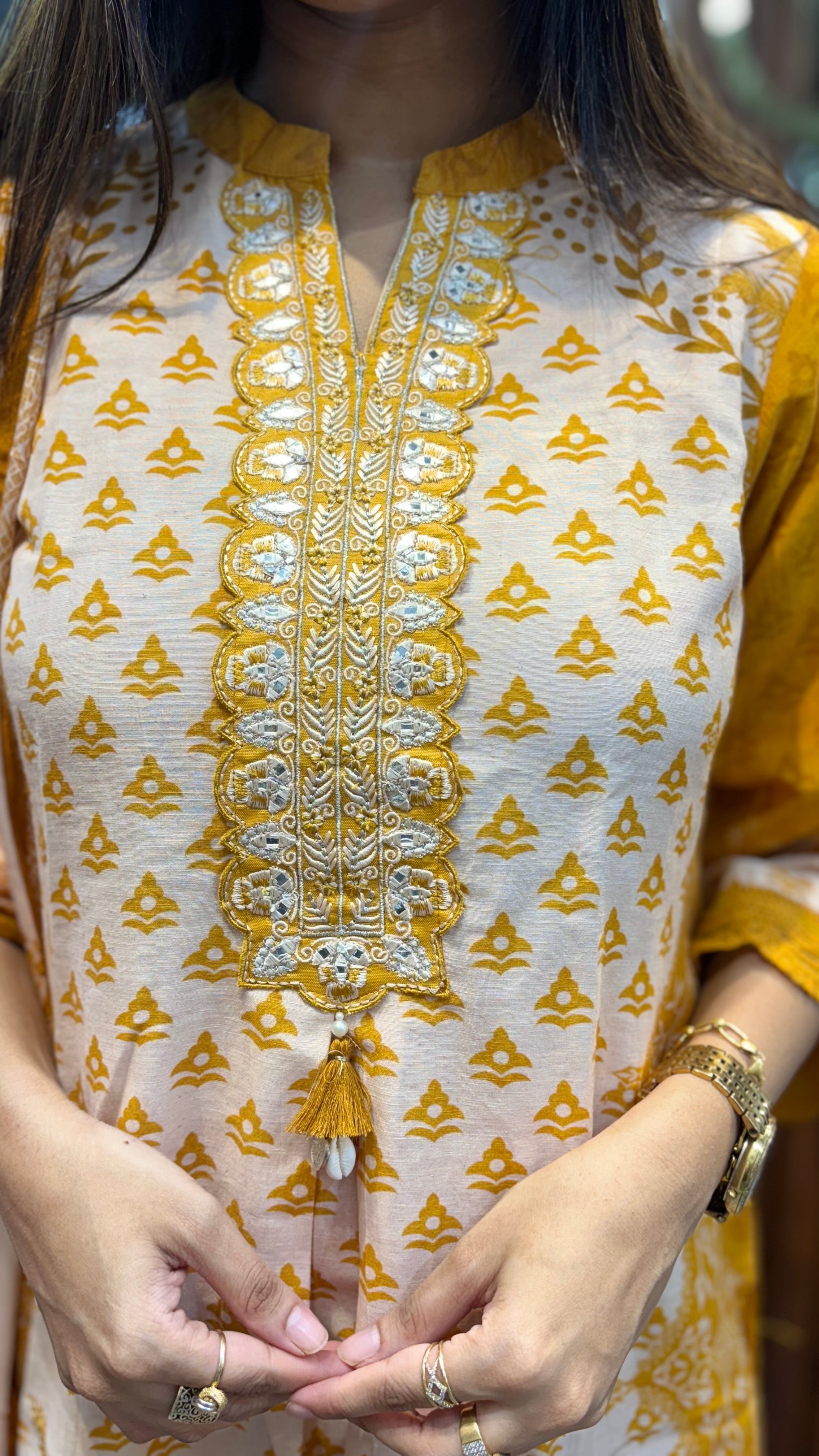 Aksha suit set