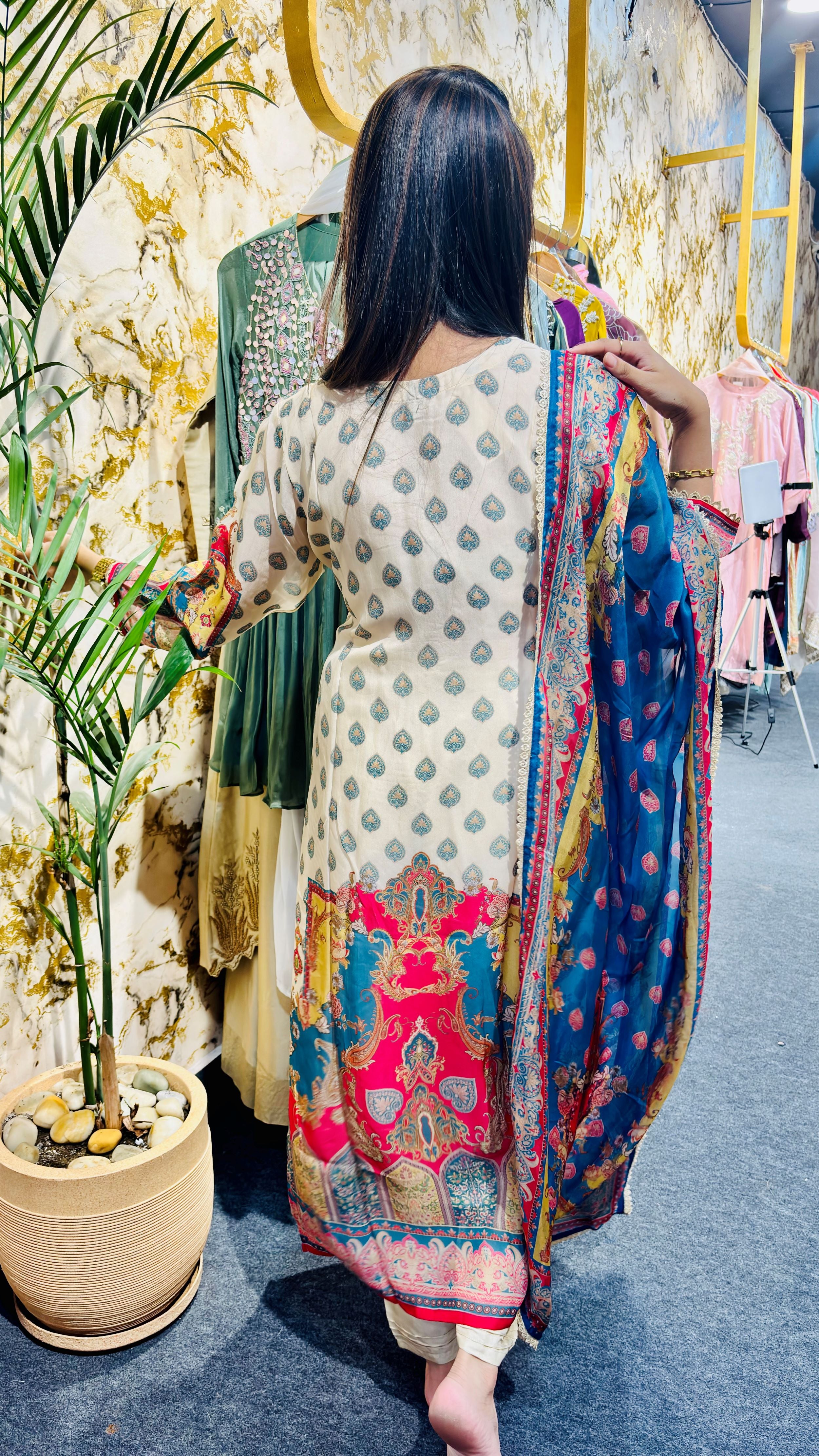 Zimal pakistani suit